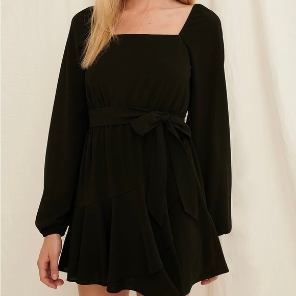 Princess Polly Black Mini Dress - Picture 3 of 11